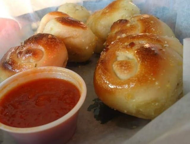 Garlic Knots.