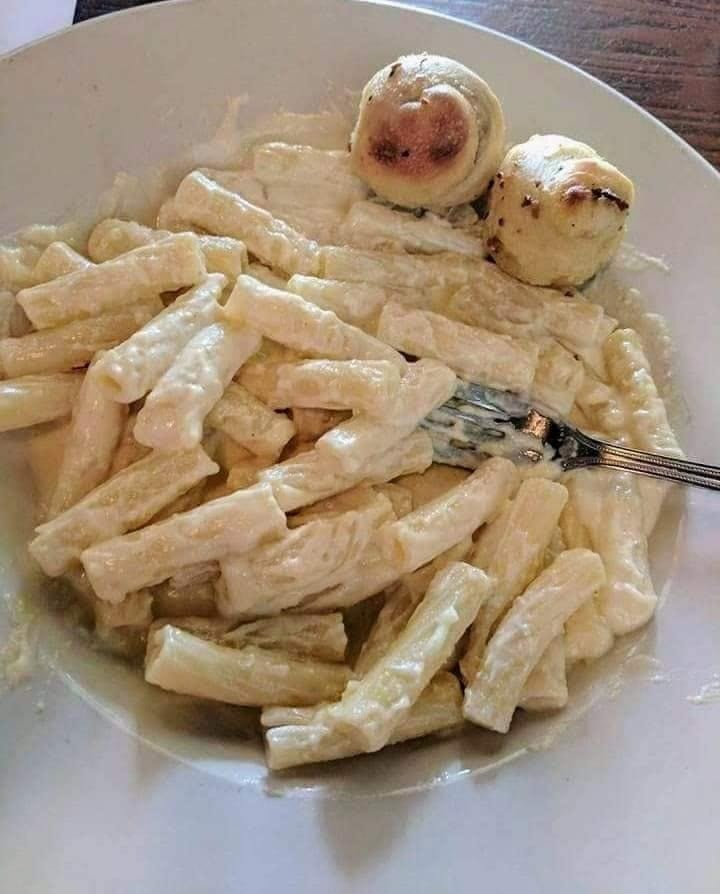 Pasta Alfredo.
