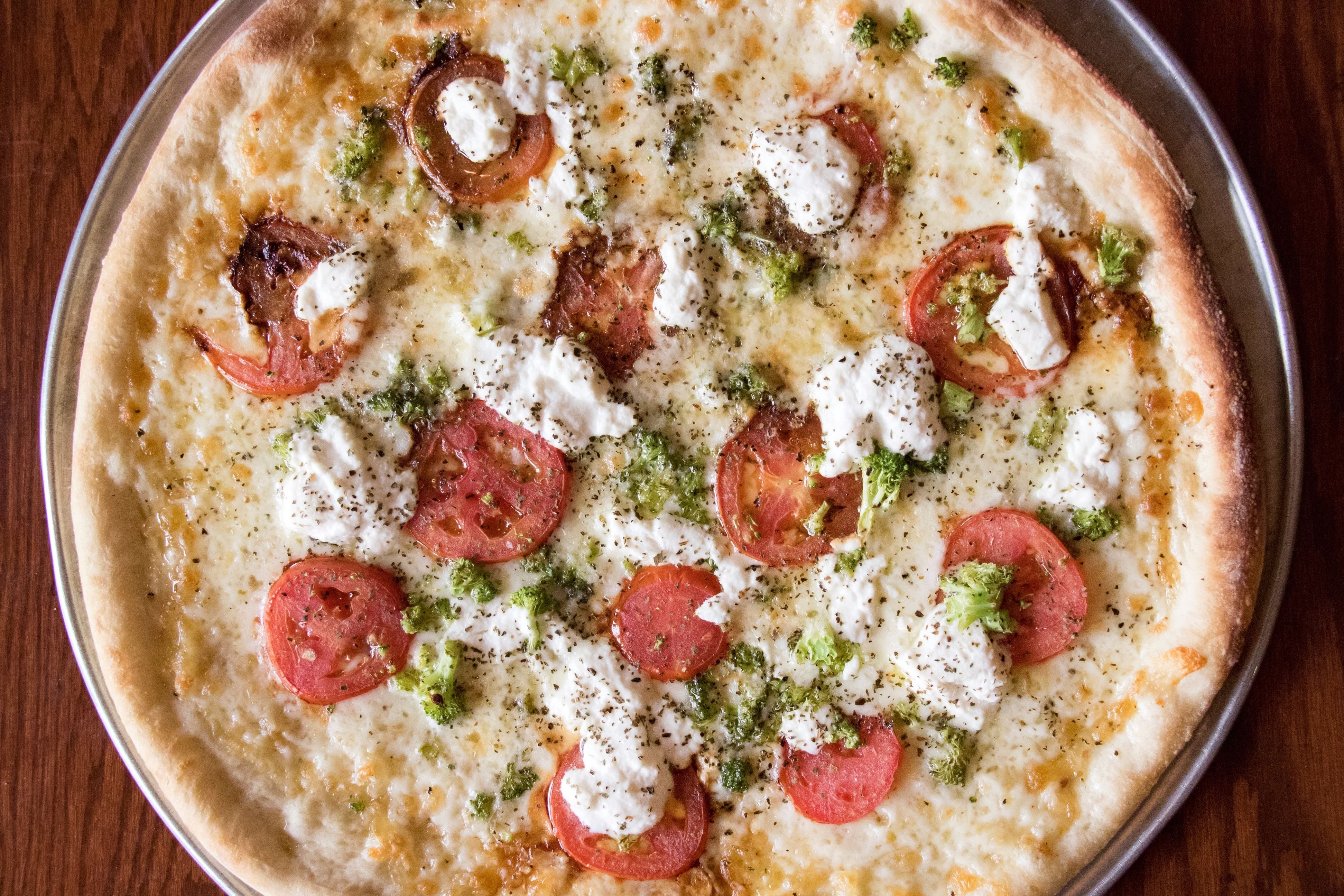 White Dream Pizza.