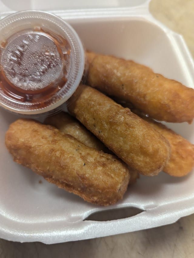 Mozzarella Cheesesticks.